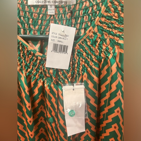 Collective concepts midi dress - Picture 2 of 3